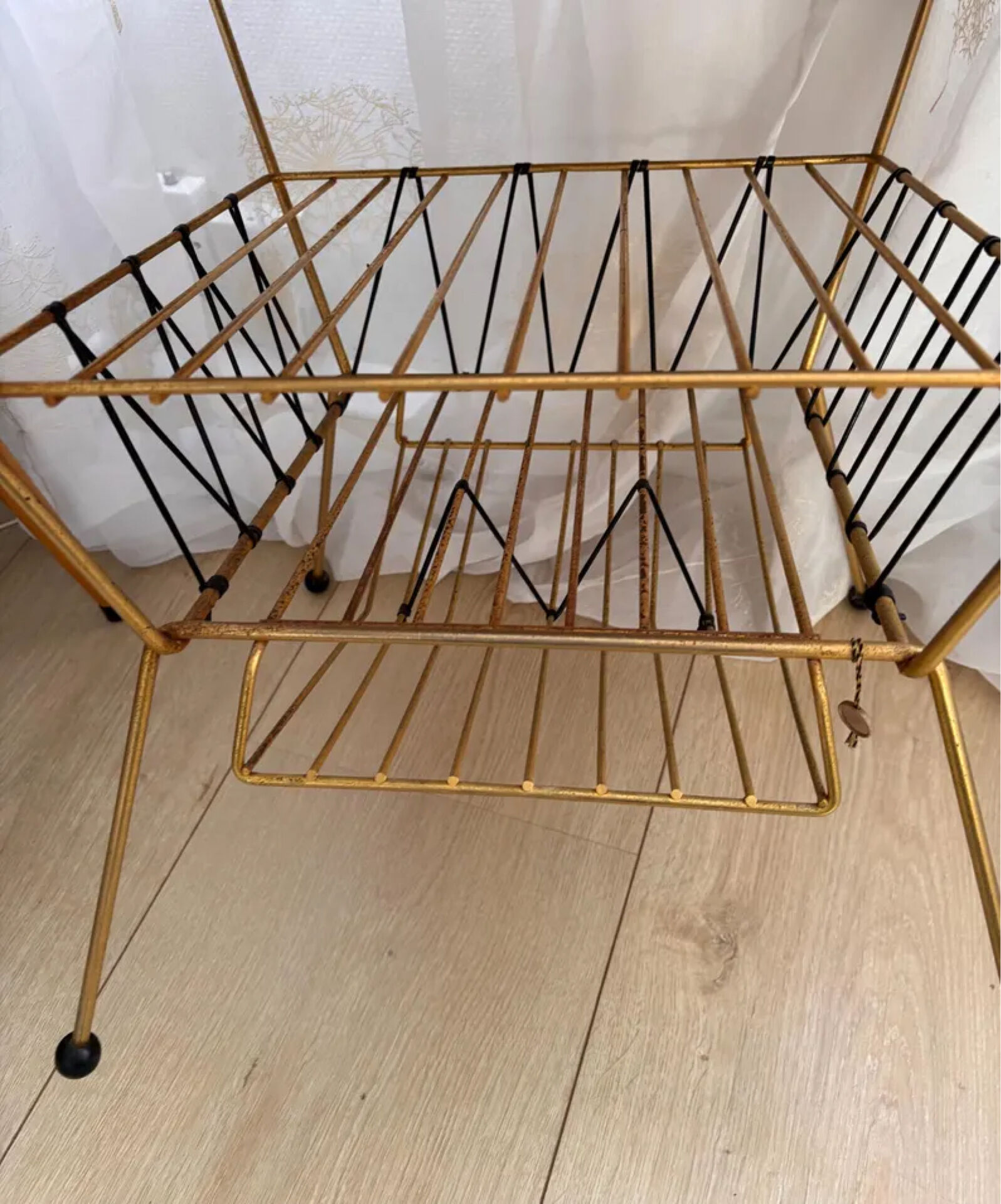 Table d’appoint trèfles