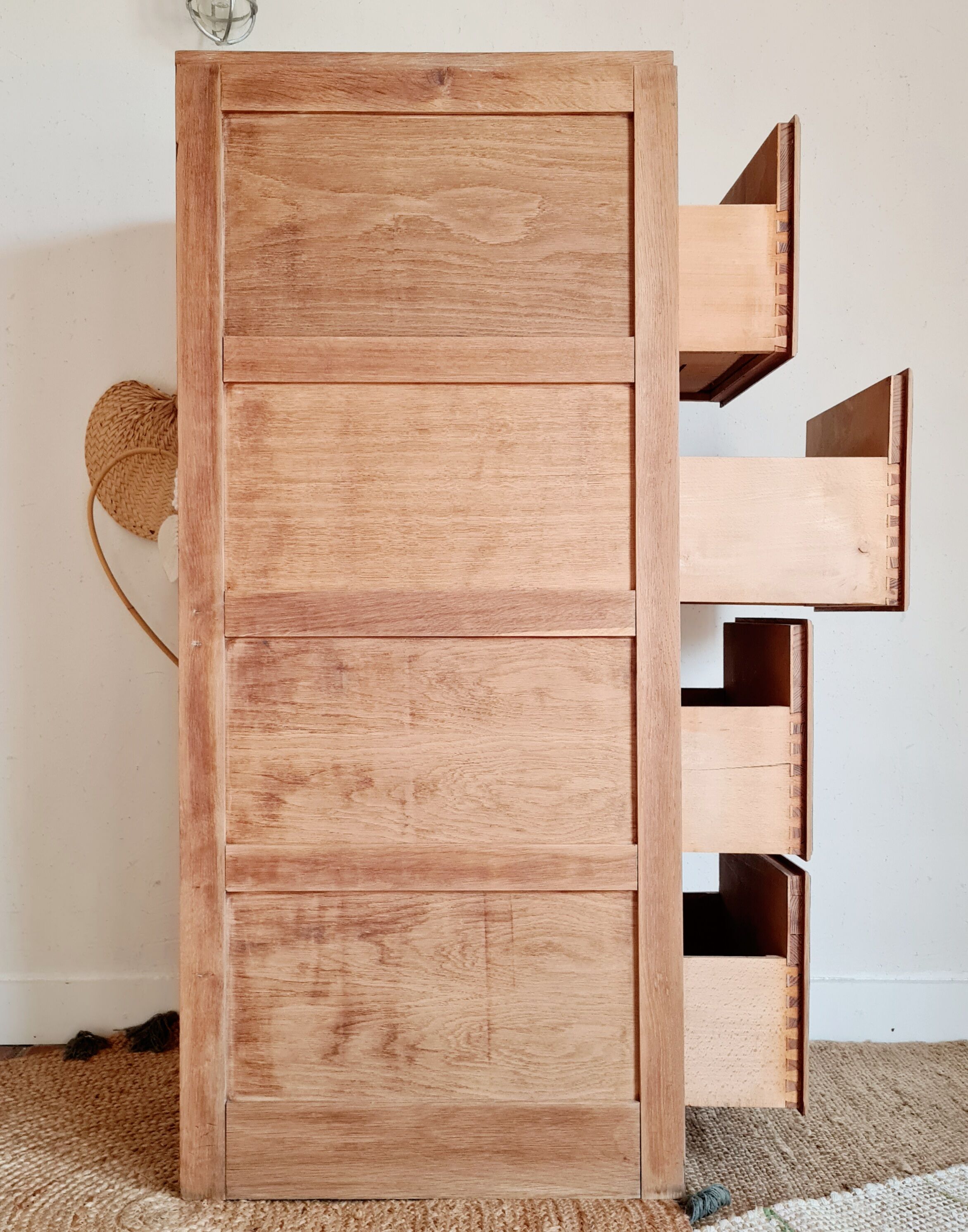Furniture binder of trade oak raw
