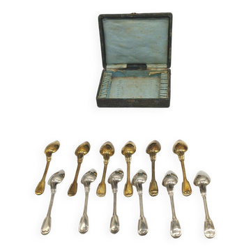 Ménagère de 12 petites cuillères en métal argenté de ruolz