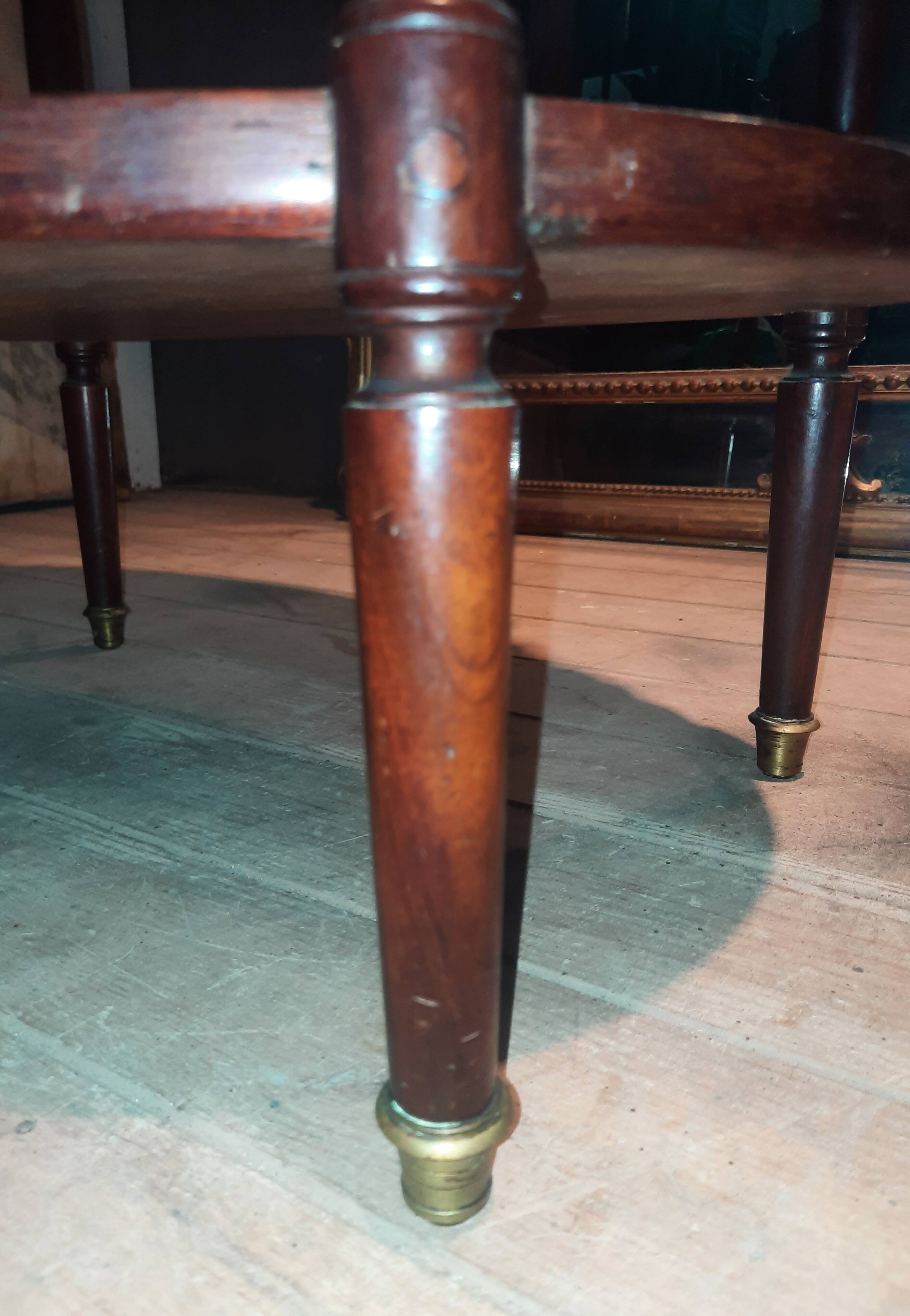 Mahogany dessert table with 3 tiers.