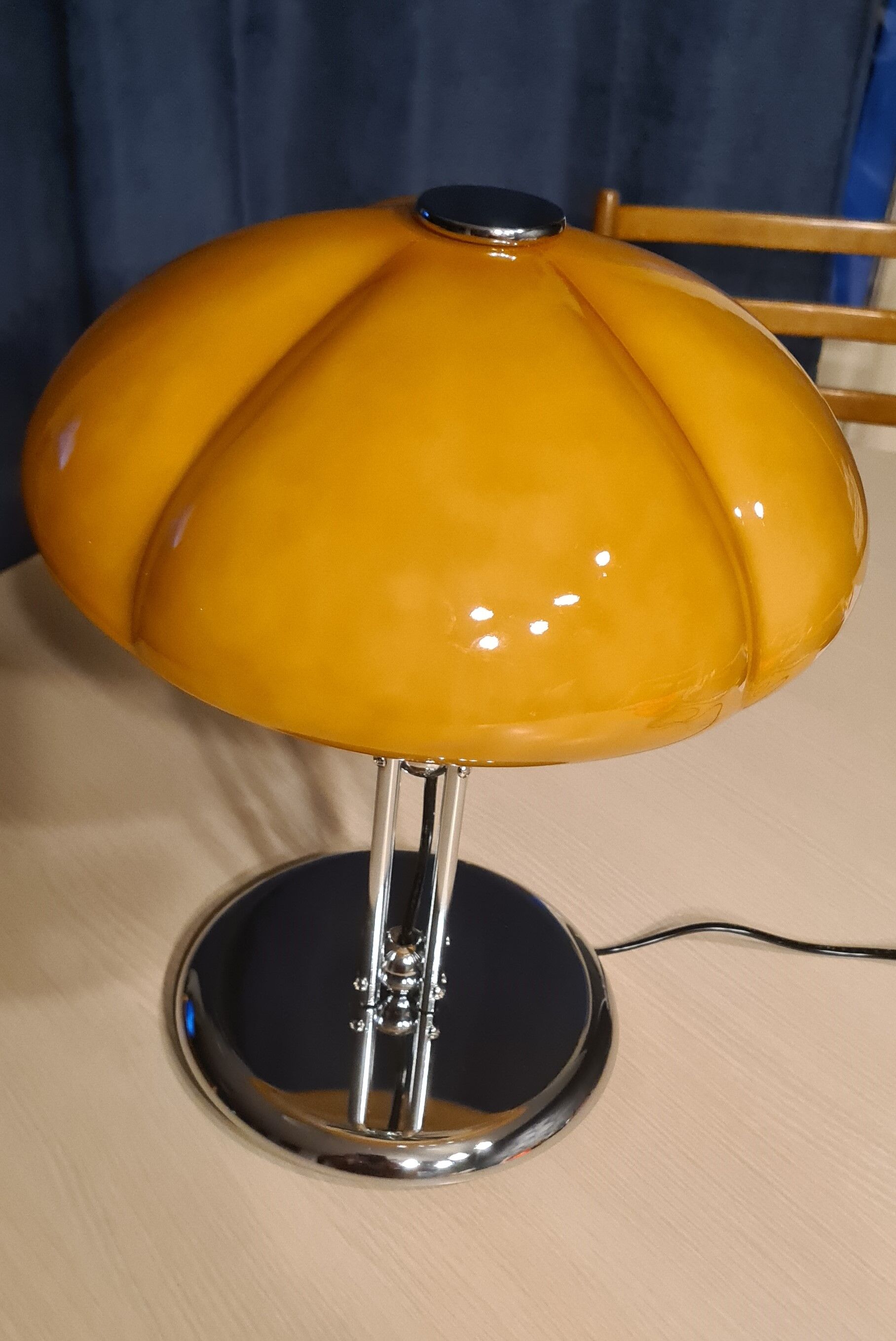 Lamp in style, guzzini, and other 35x30 mount in led