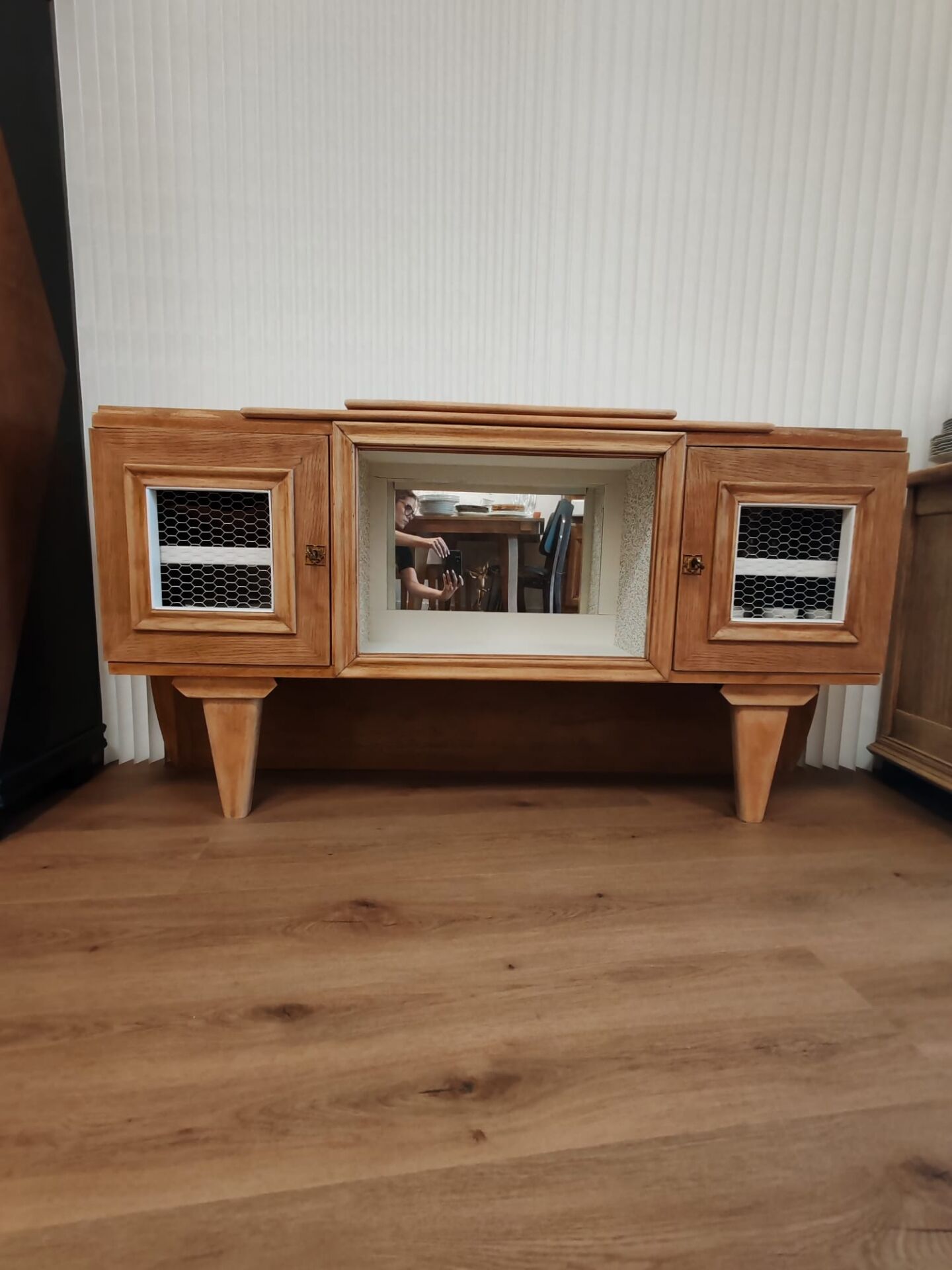 Fully restored buffet