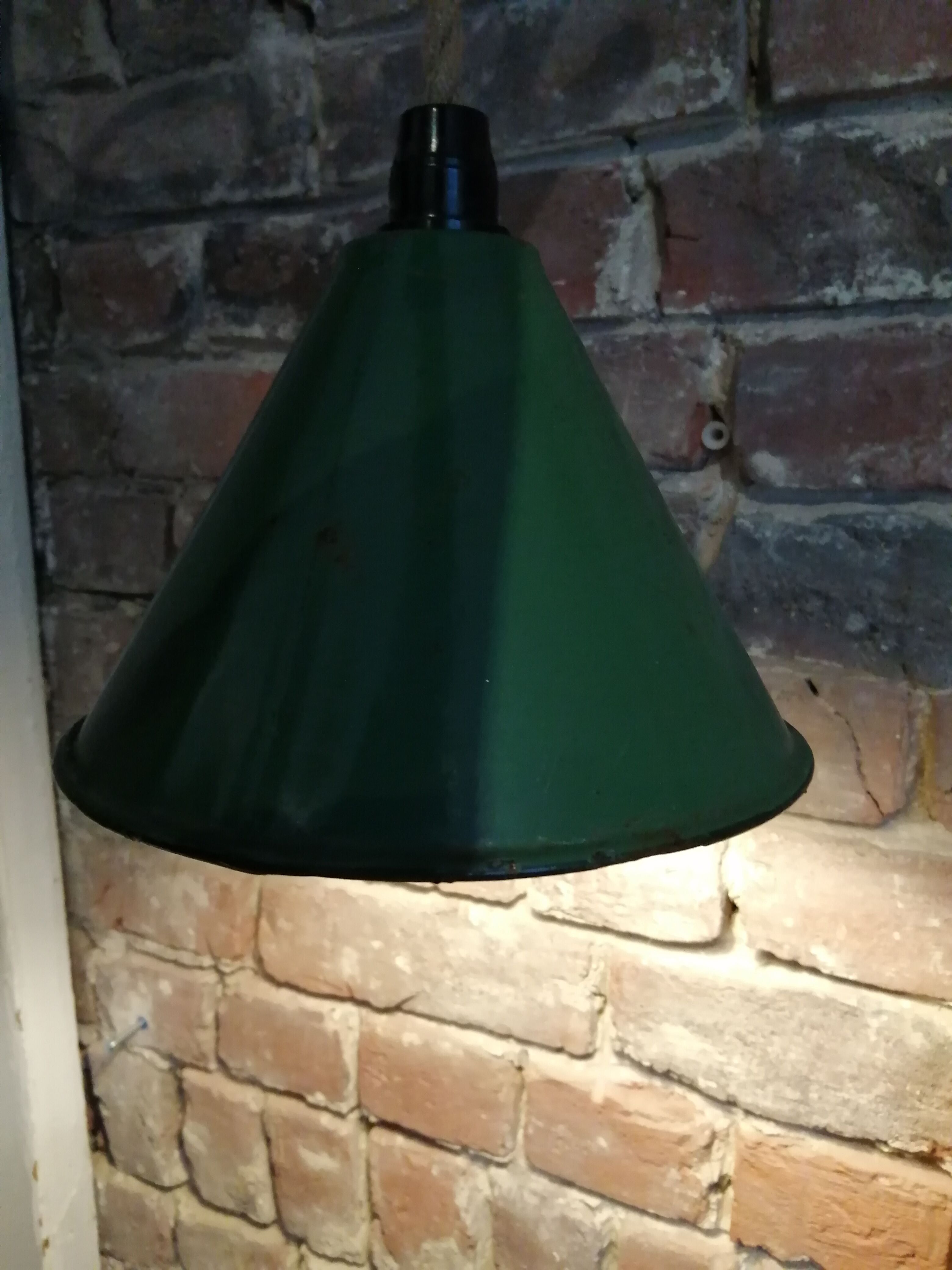 Enamelled suspension