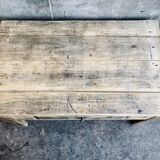 Farm table