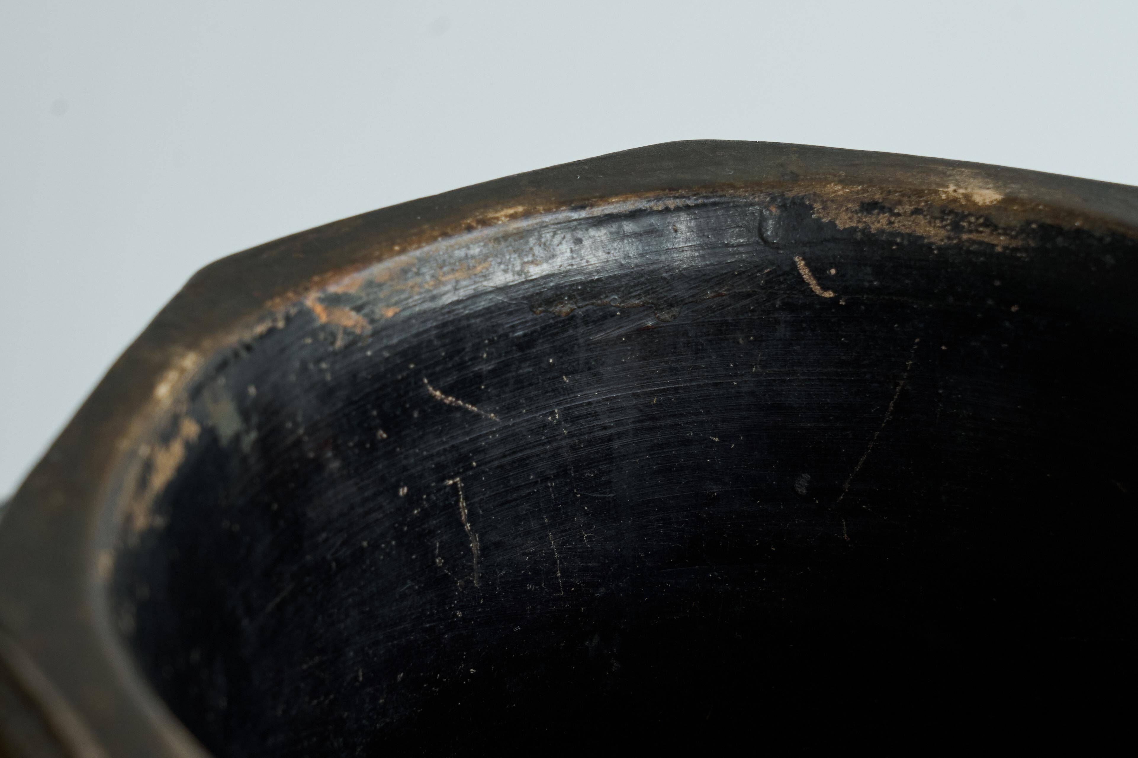 Pot à tabac ancien style néogothique XIXe siècle