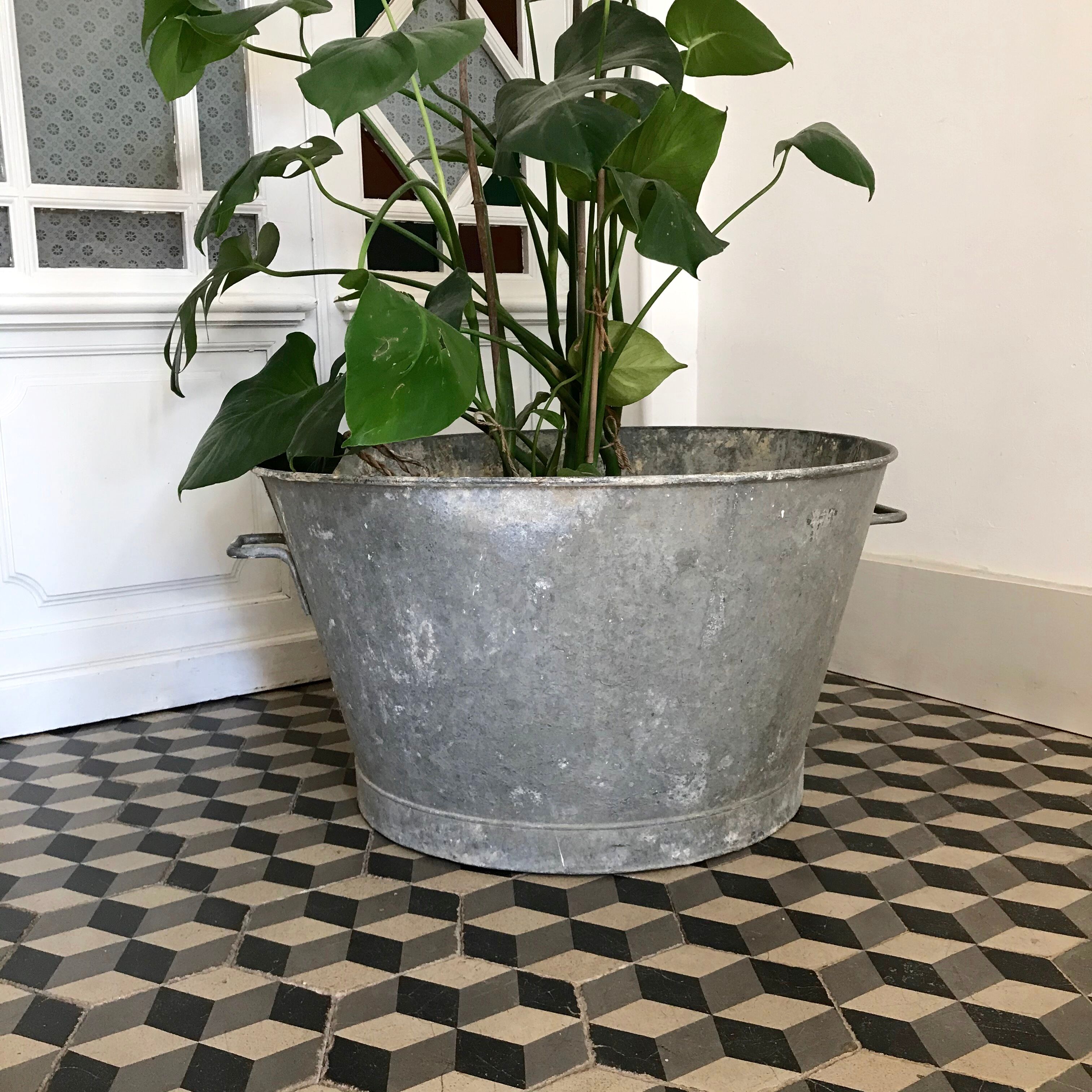 Zinc basin