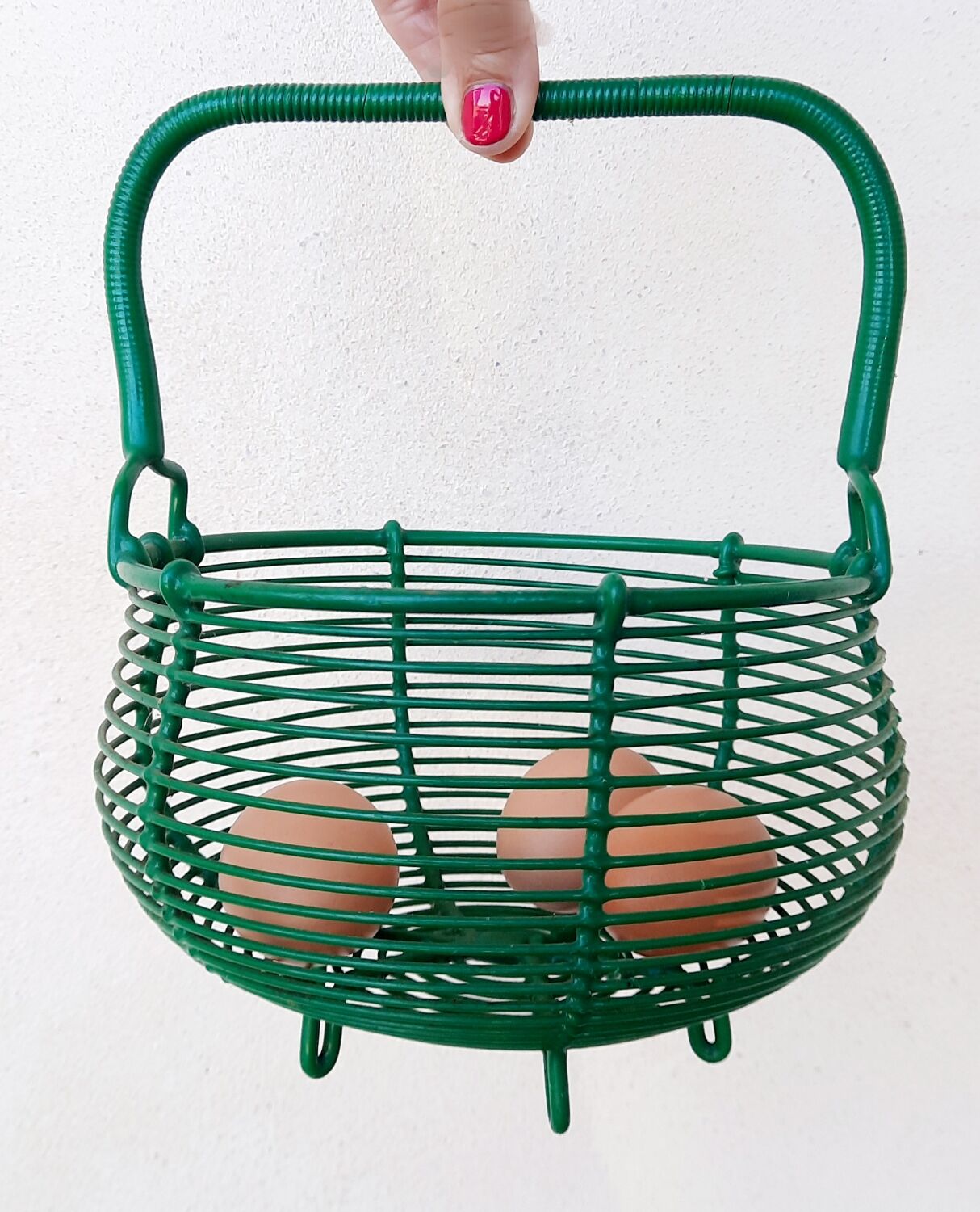 Vintage salad basket