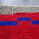 Traditional handmade Berber rug, size 150/250 cm.