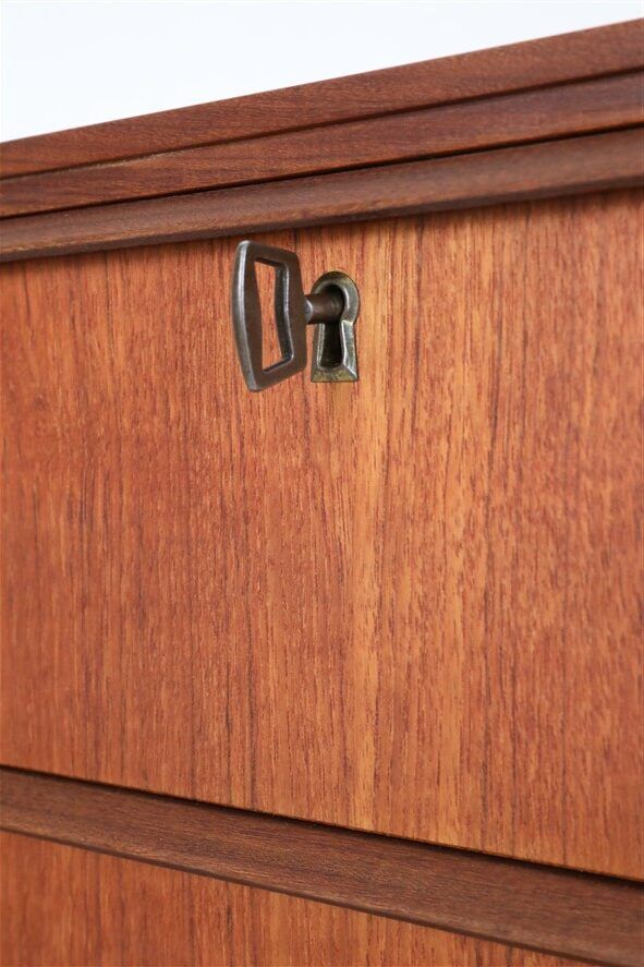 Fully restored mid-century teak dresser with 4 drawers / Danish modern design / 1960s