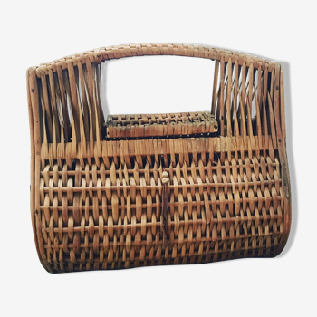 Panier en osier vintage