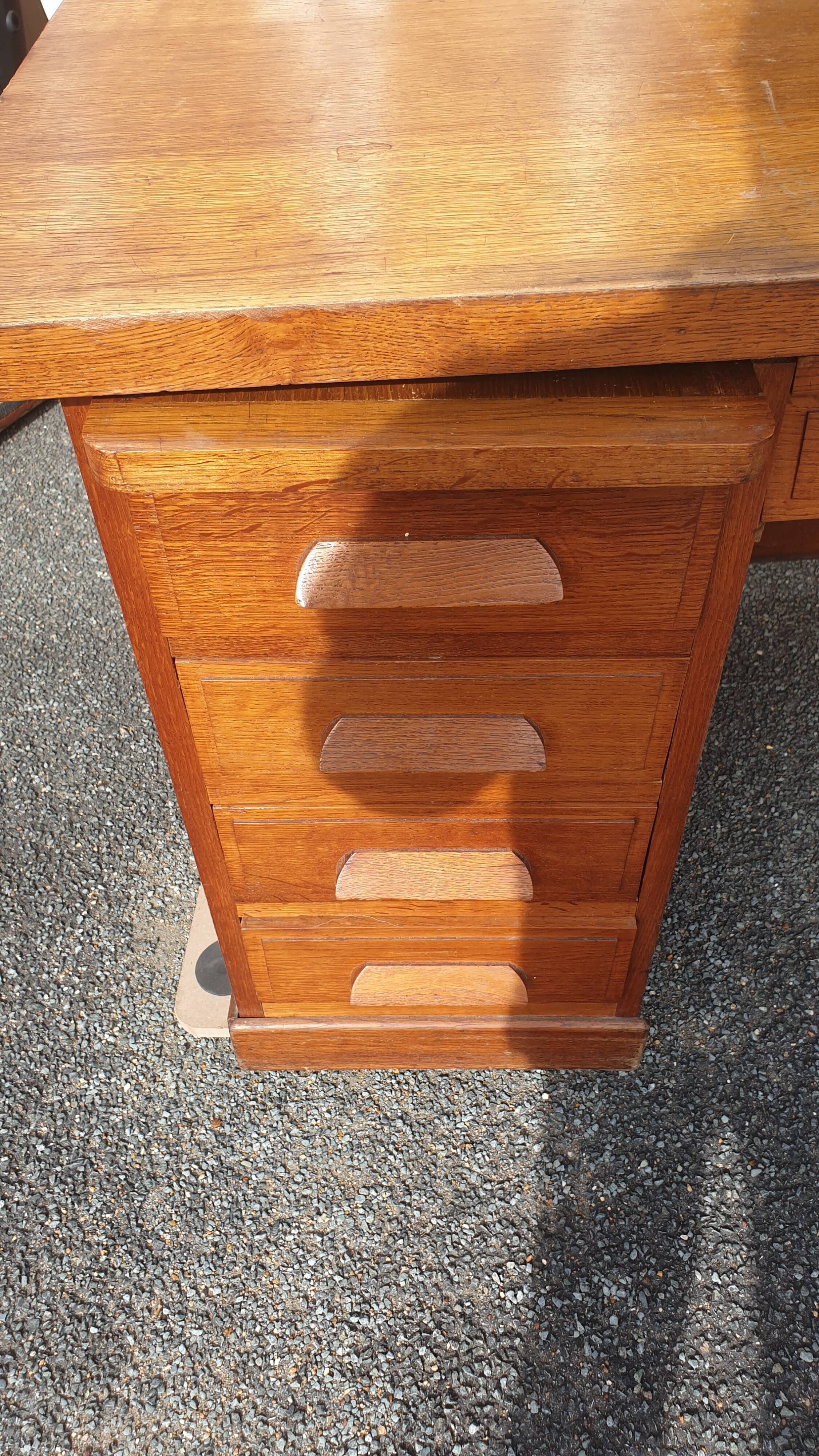 Administrative office 40/50s