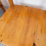 Suite de 4 fauteuils en pin des années 60 70