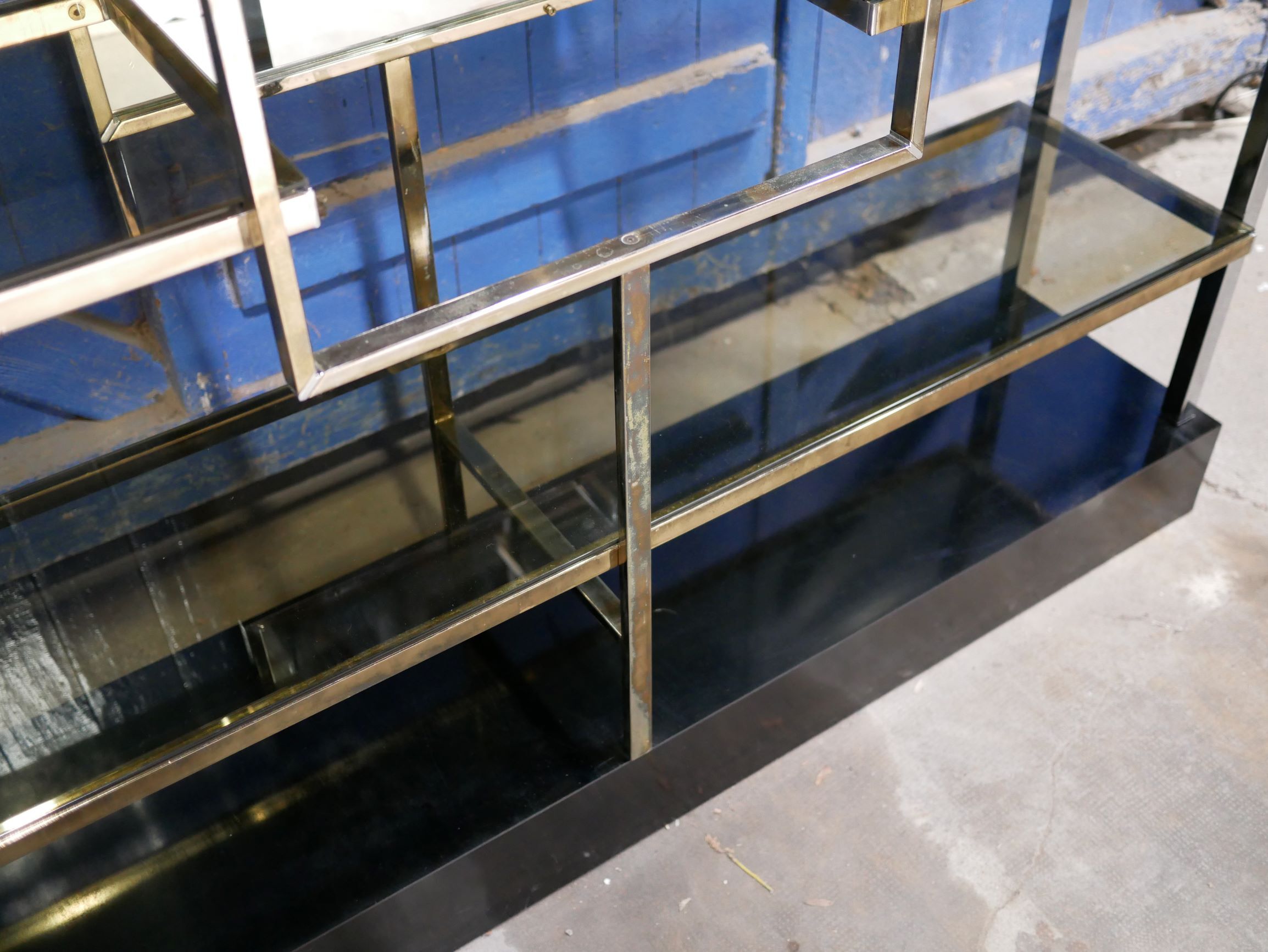 Vintage shelf library by Kim Moltzer