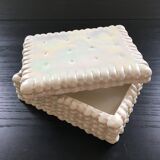 Pearly white biscuit box