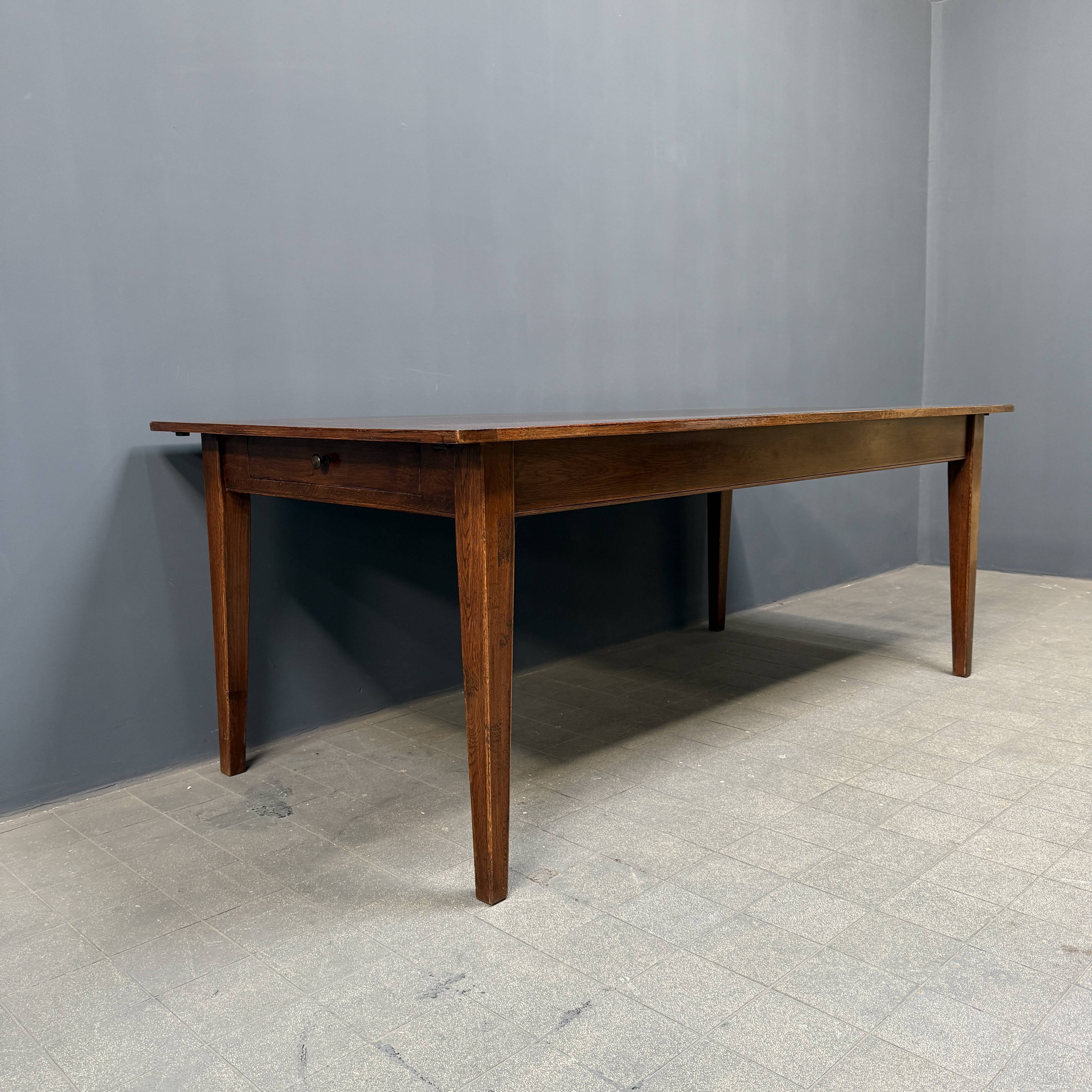 Large antique style oak extendable dining table