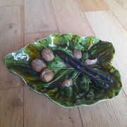 Barbotine dish walnut leaf Ernst Wahliss Turn-Wien Austria