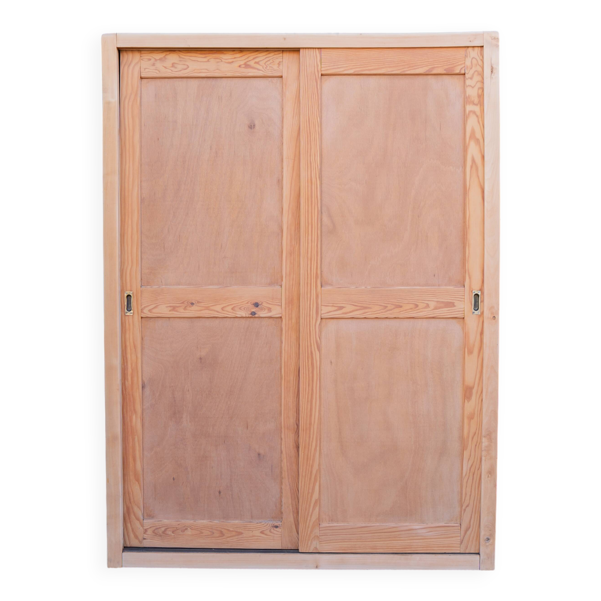 Sliding door wardrobe
