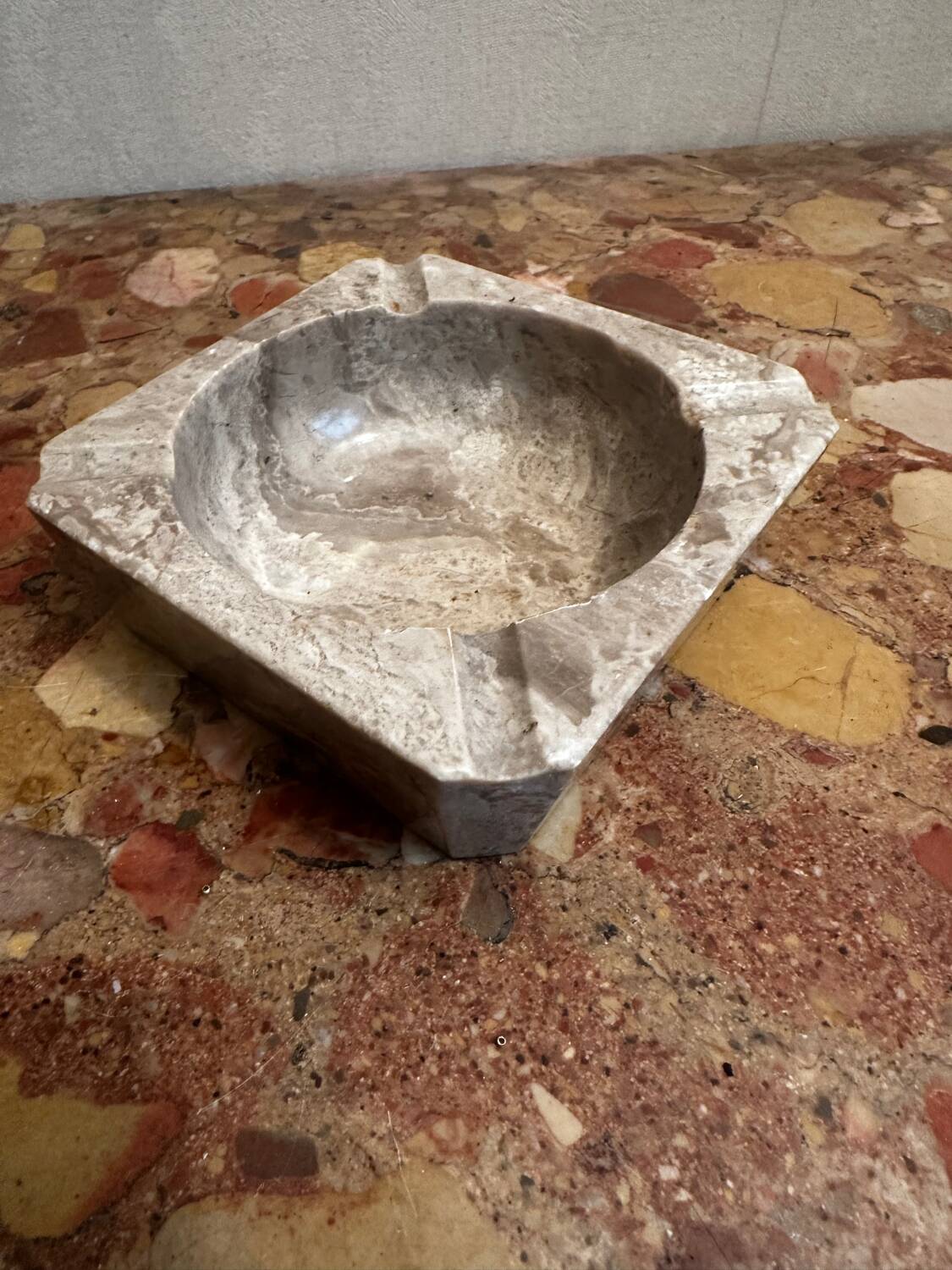 Ashtray, beige marble catch-all.