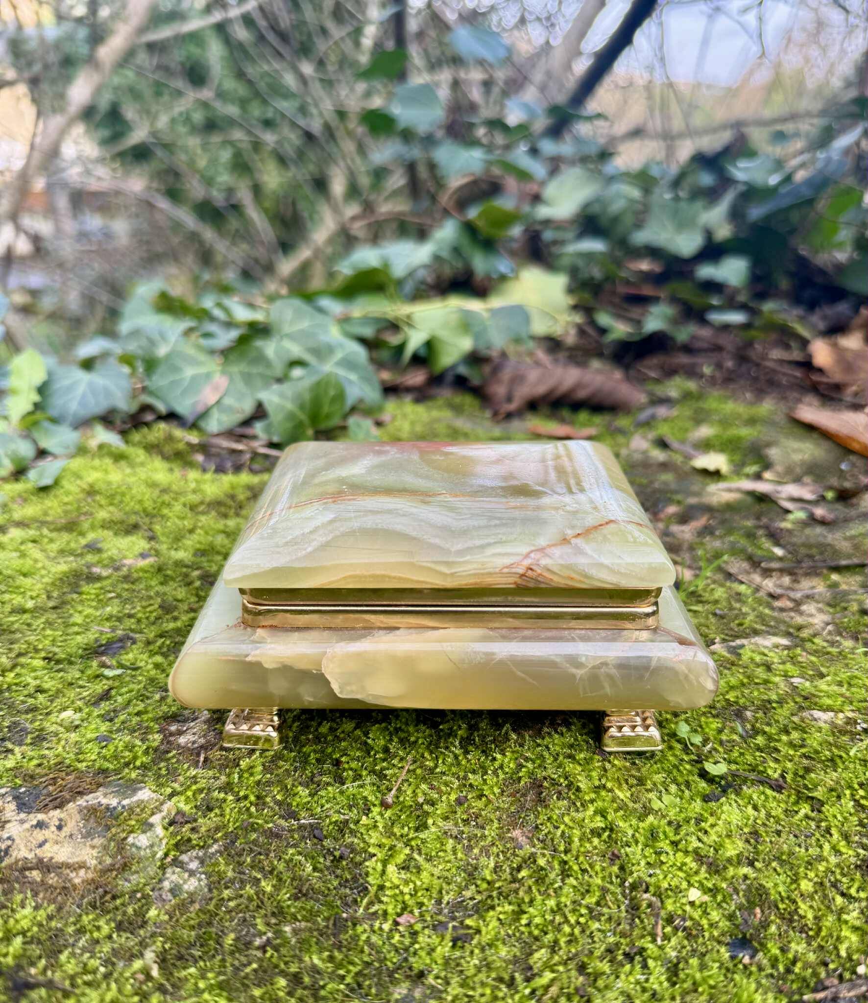 Onyx catchall box from the 1960s, vintage Italy.