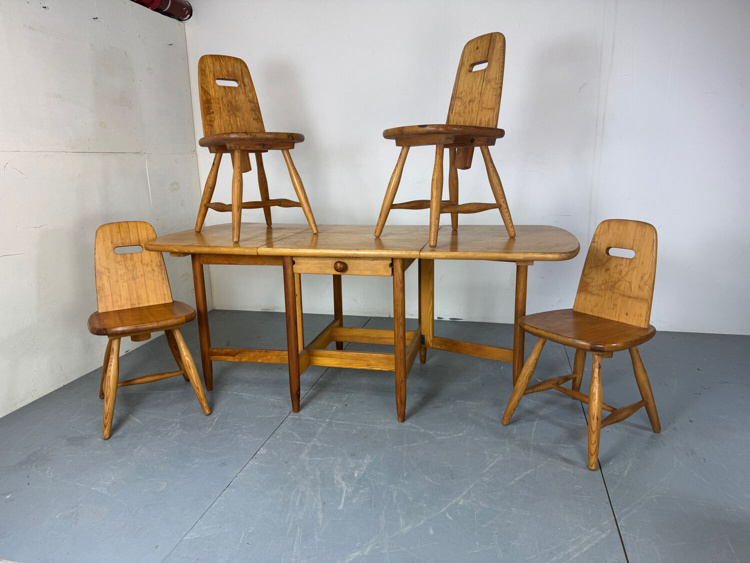 Vintage Scandinavian design dining set by Eero Aarnio for Laukaan.