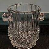 Small ice bucket