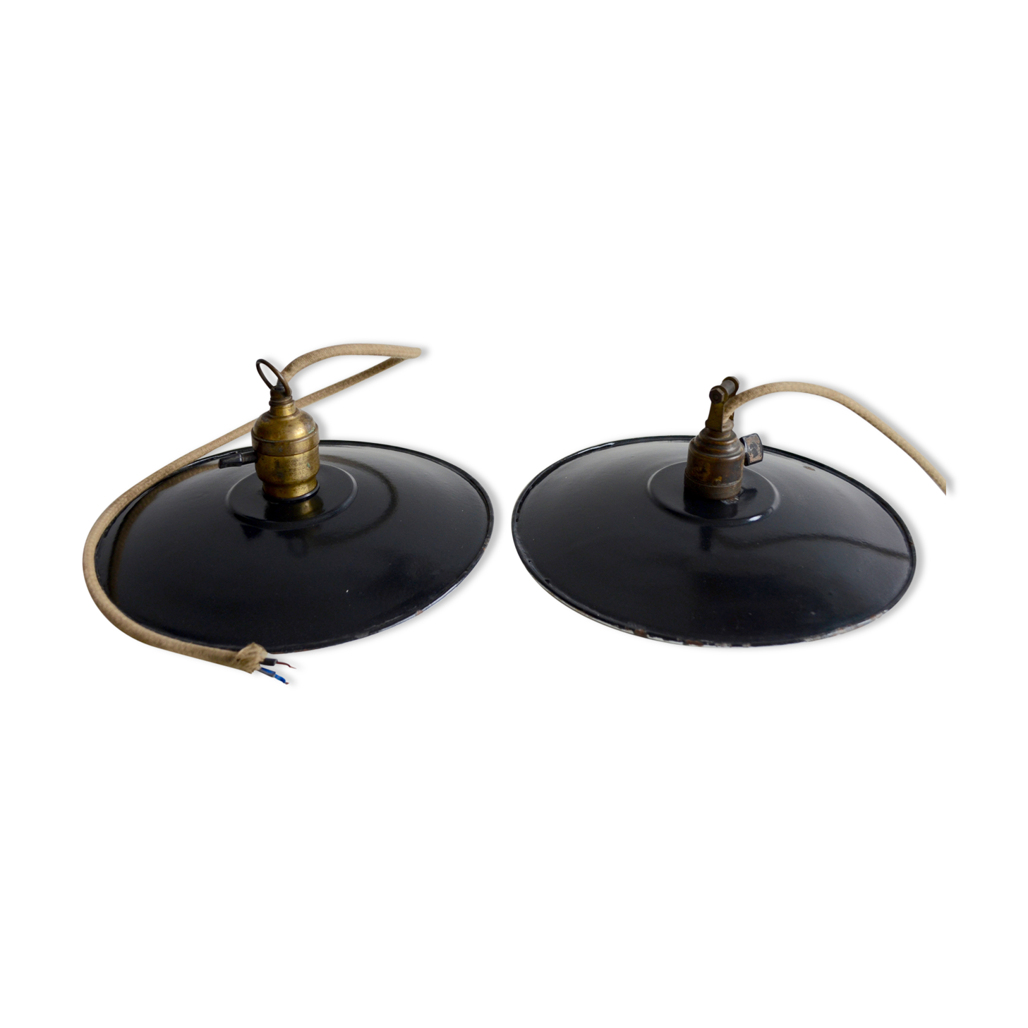 Hanging lamps in black enamelled plate