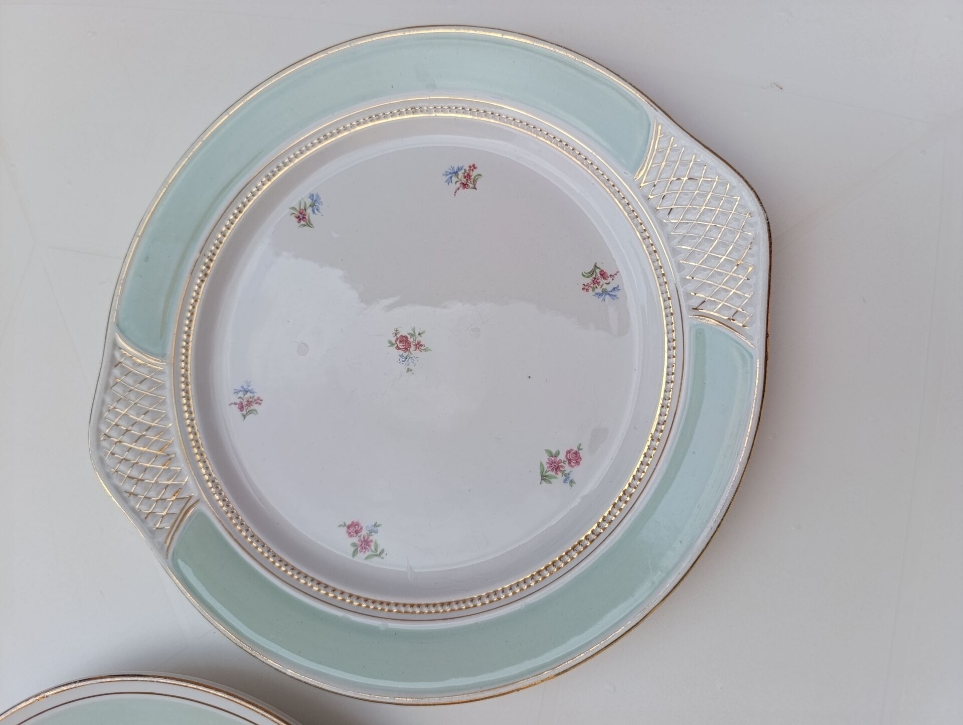 Plate
