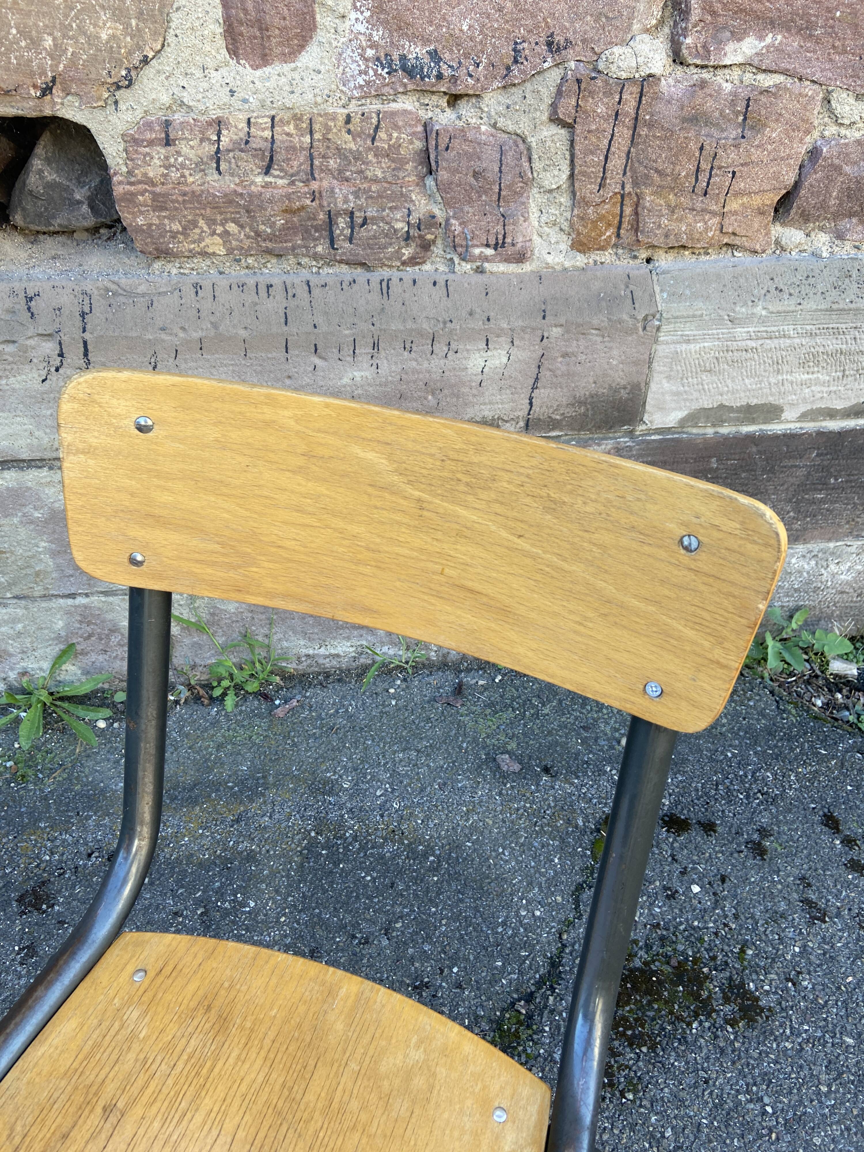 Lot de 6 chaises industrielles école vintage collectivités mullca delagrave tube & bois