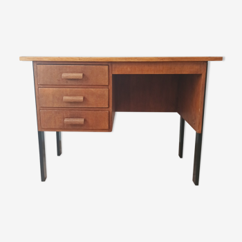 Oak desks