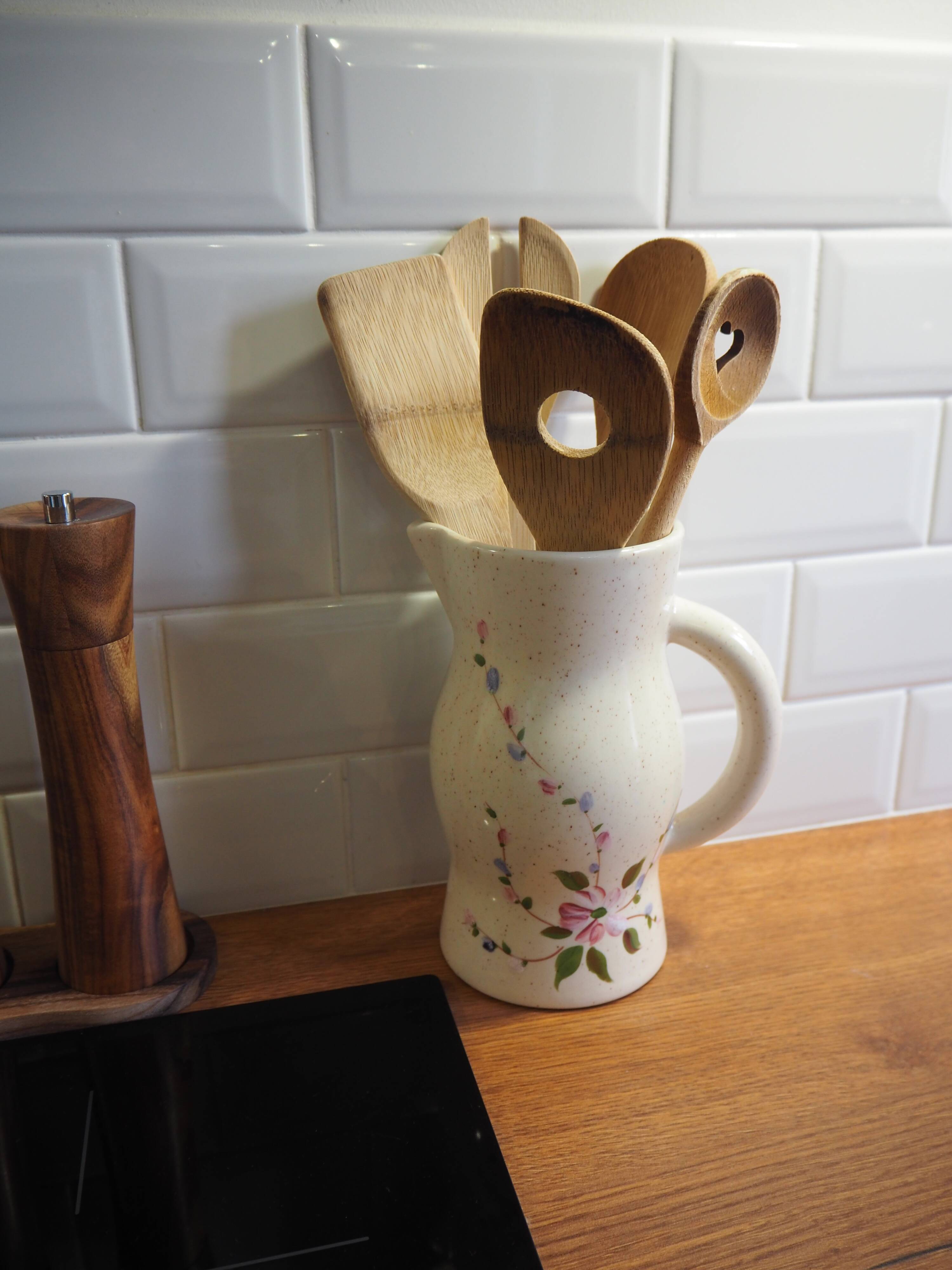 Flower pitcher