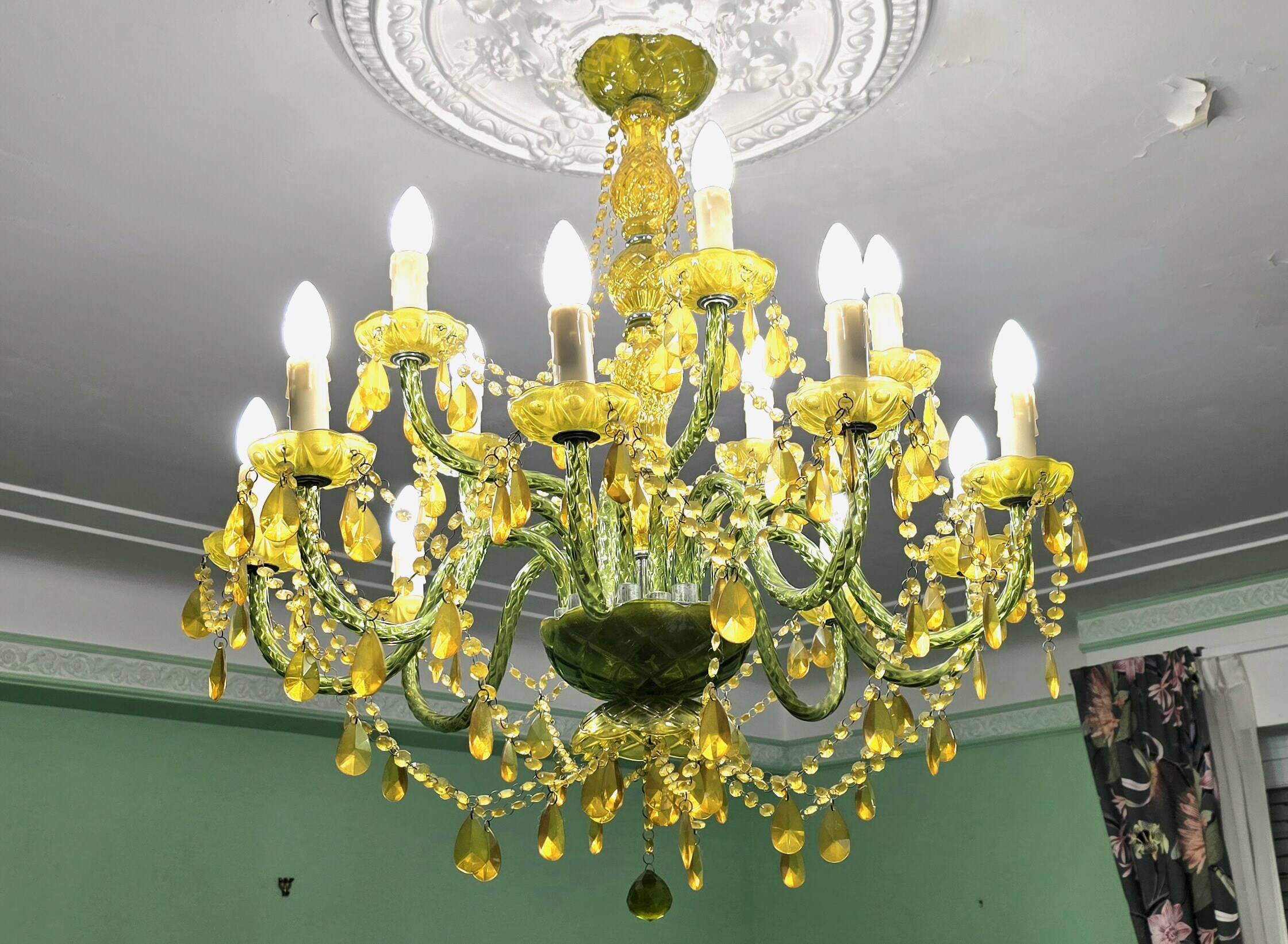 Large chandelier with glass and polypropylene pendants – 14 lights