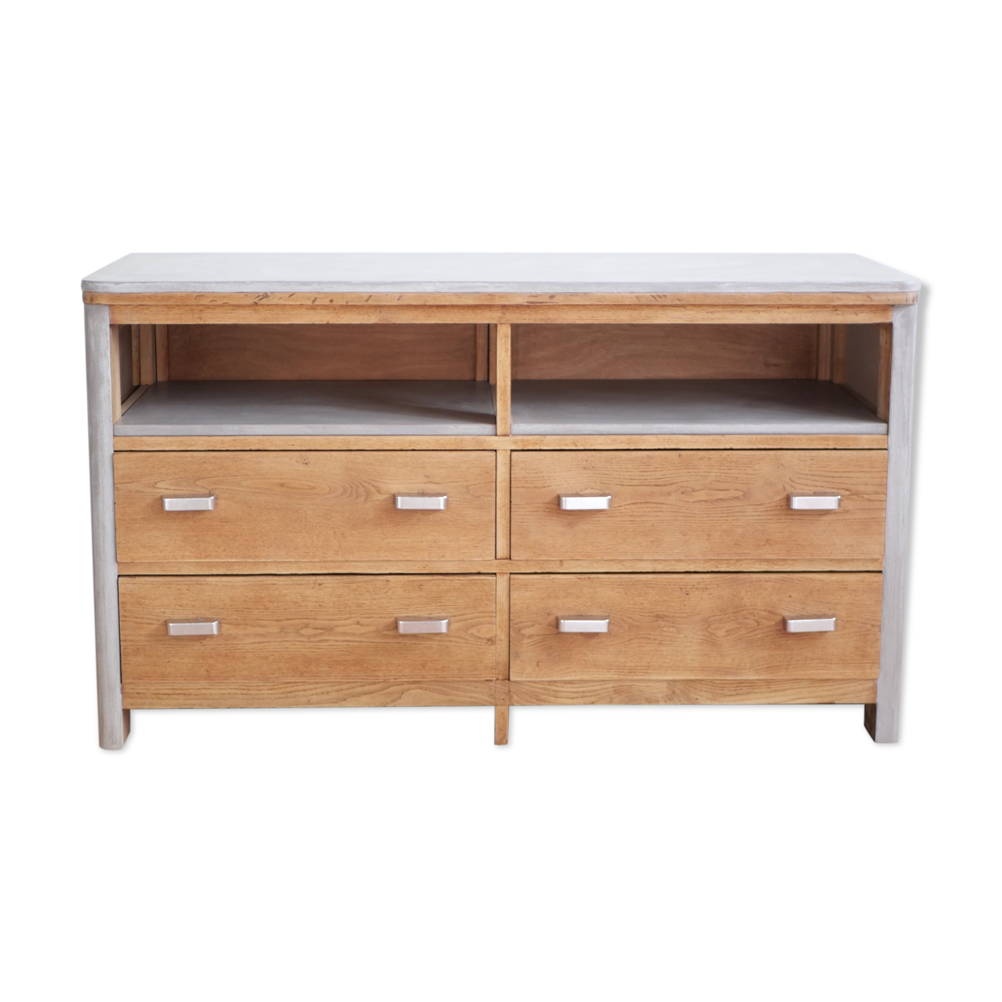 Craft furniture in wood and waxed concrete