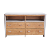 Craft furniture in wood and waxed concrete