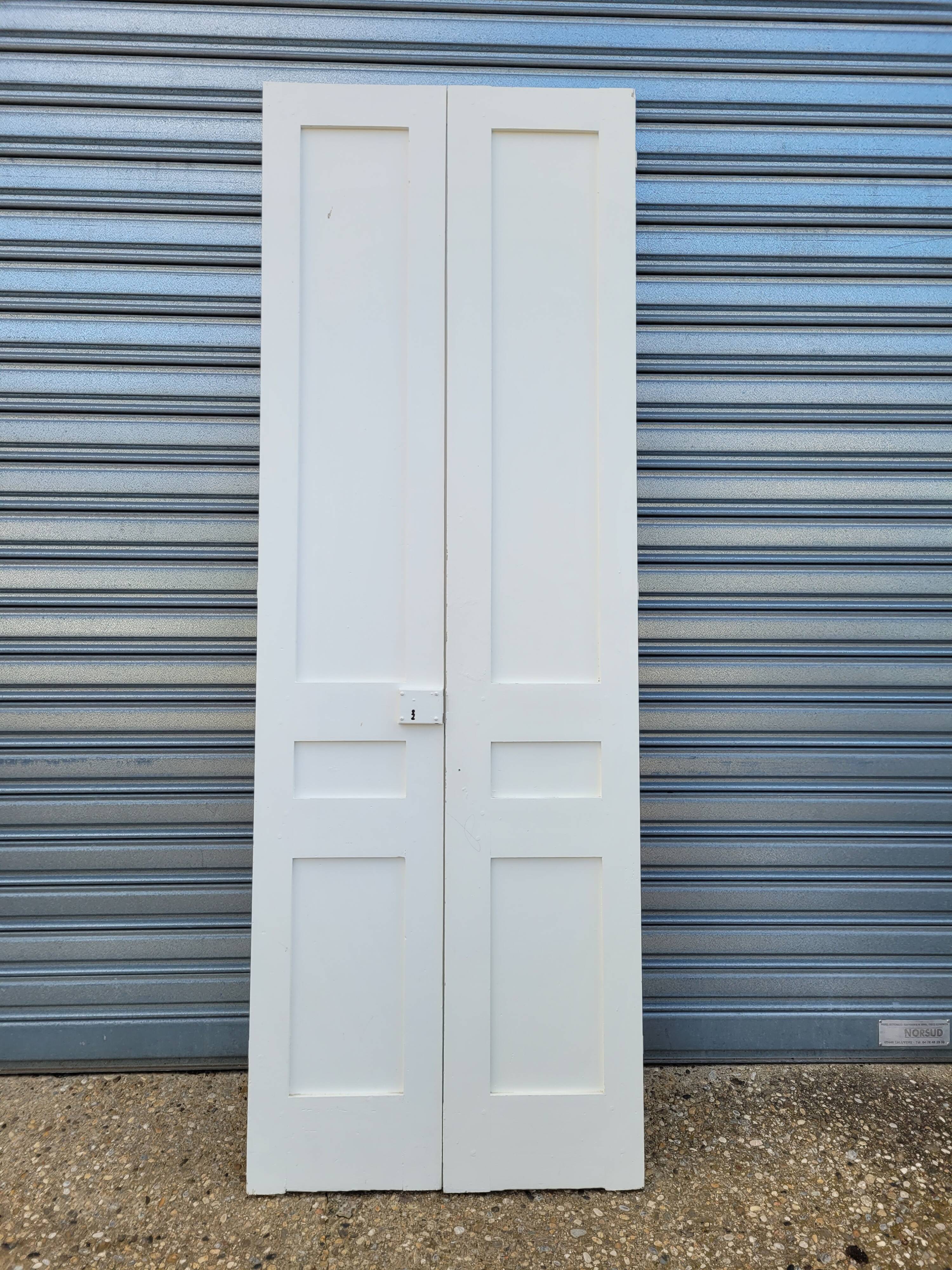 Paire de portes de placard en sapin