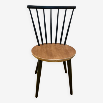Vintage artisanal Scandinavian chair