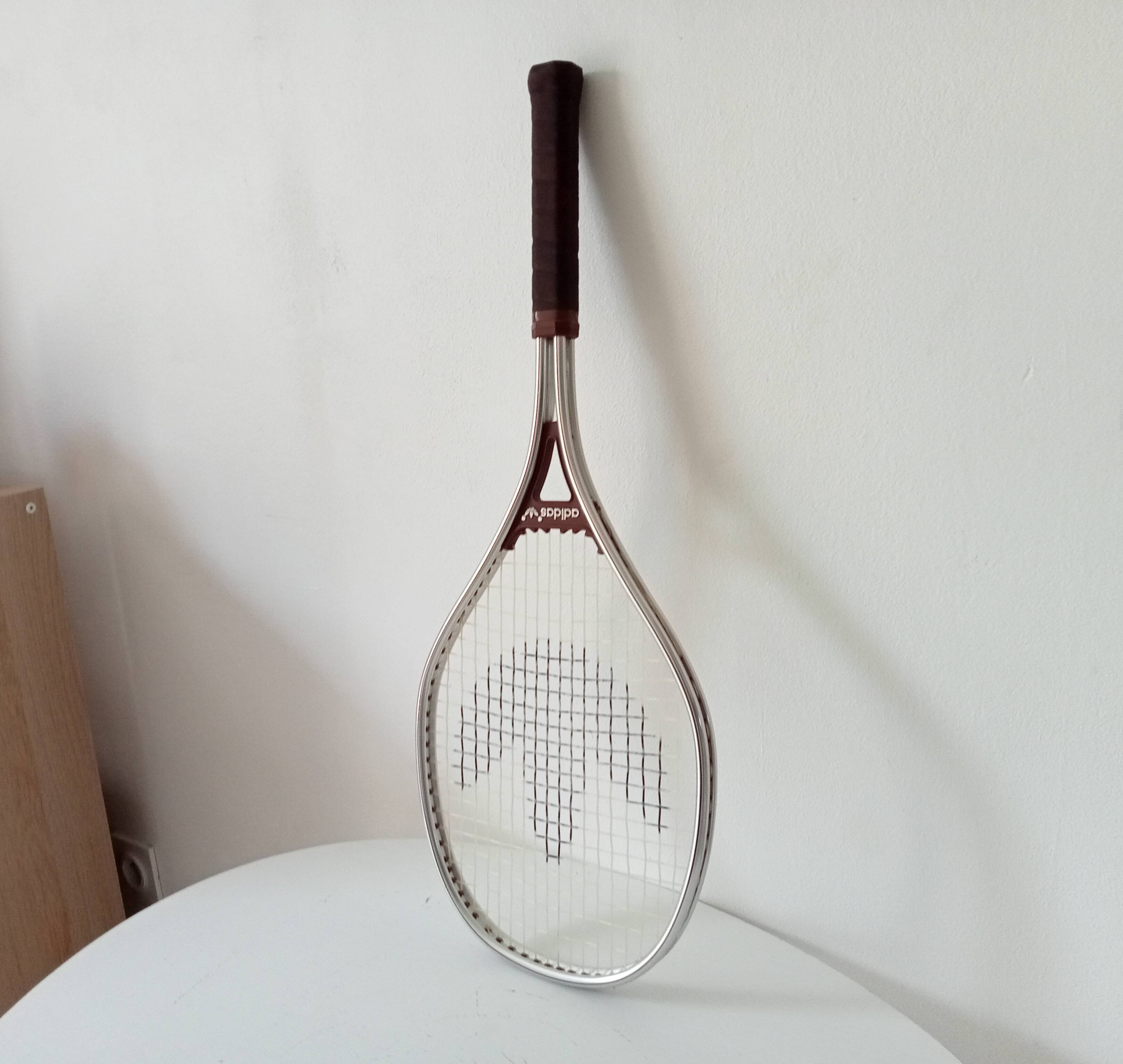 Vintage adidas Ouragan junior racket