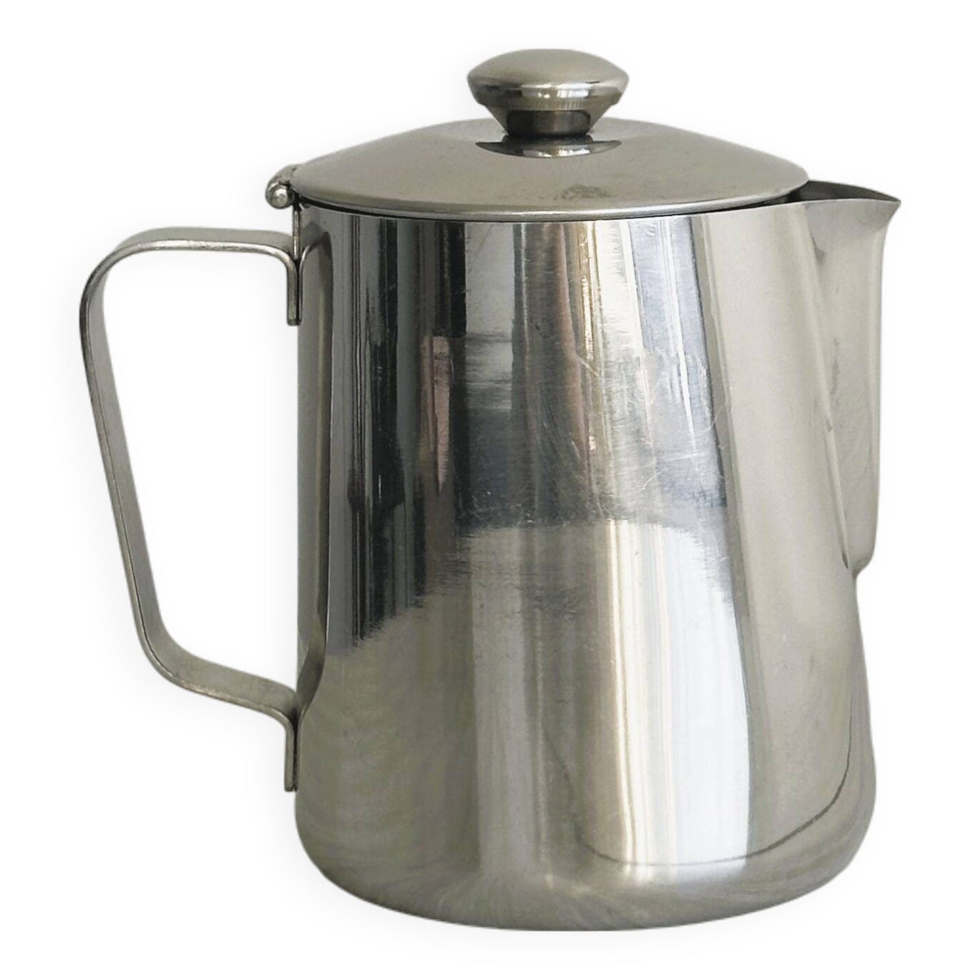Milk jug, carafe in shiny stainless steel