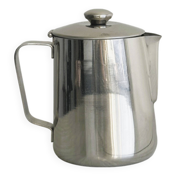 Milk jug, carafe in shiny stainless steel