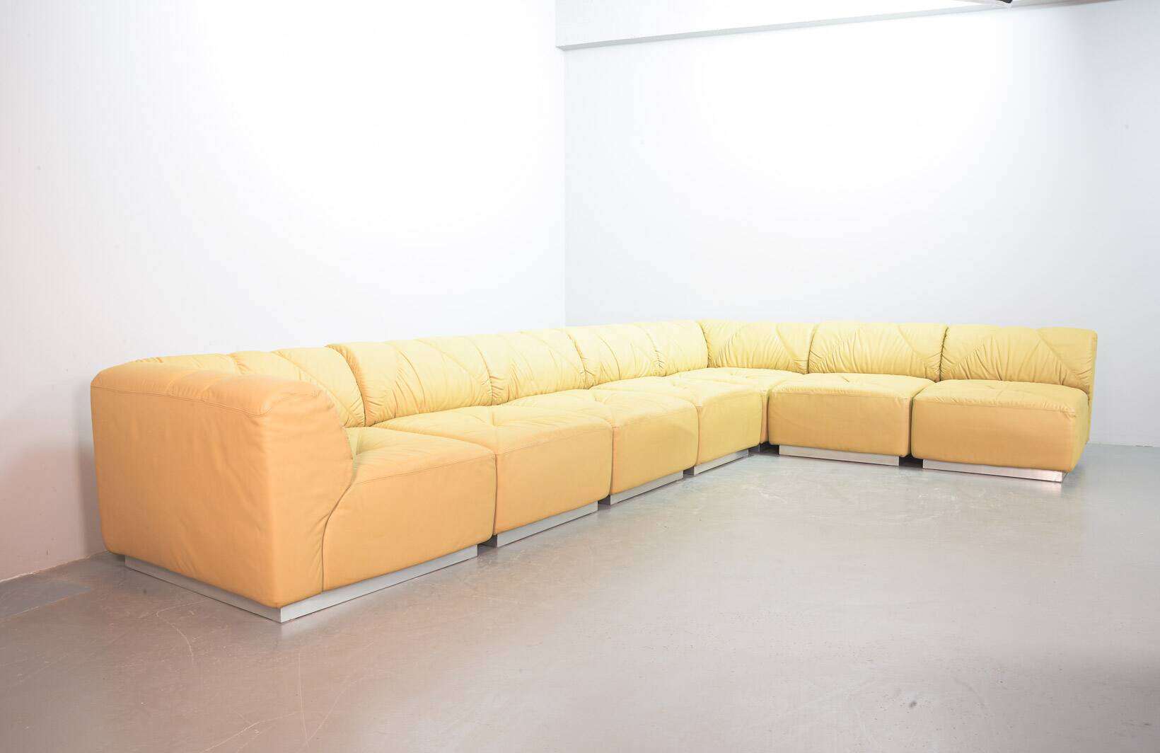 Distinctive Walter Knoll Modular Sofa 'Domaine' by Bernd Münzebrock, 1970s
