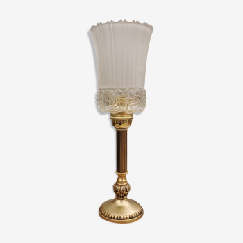 Brass foot table lamp