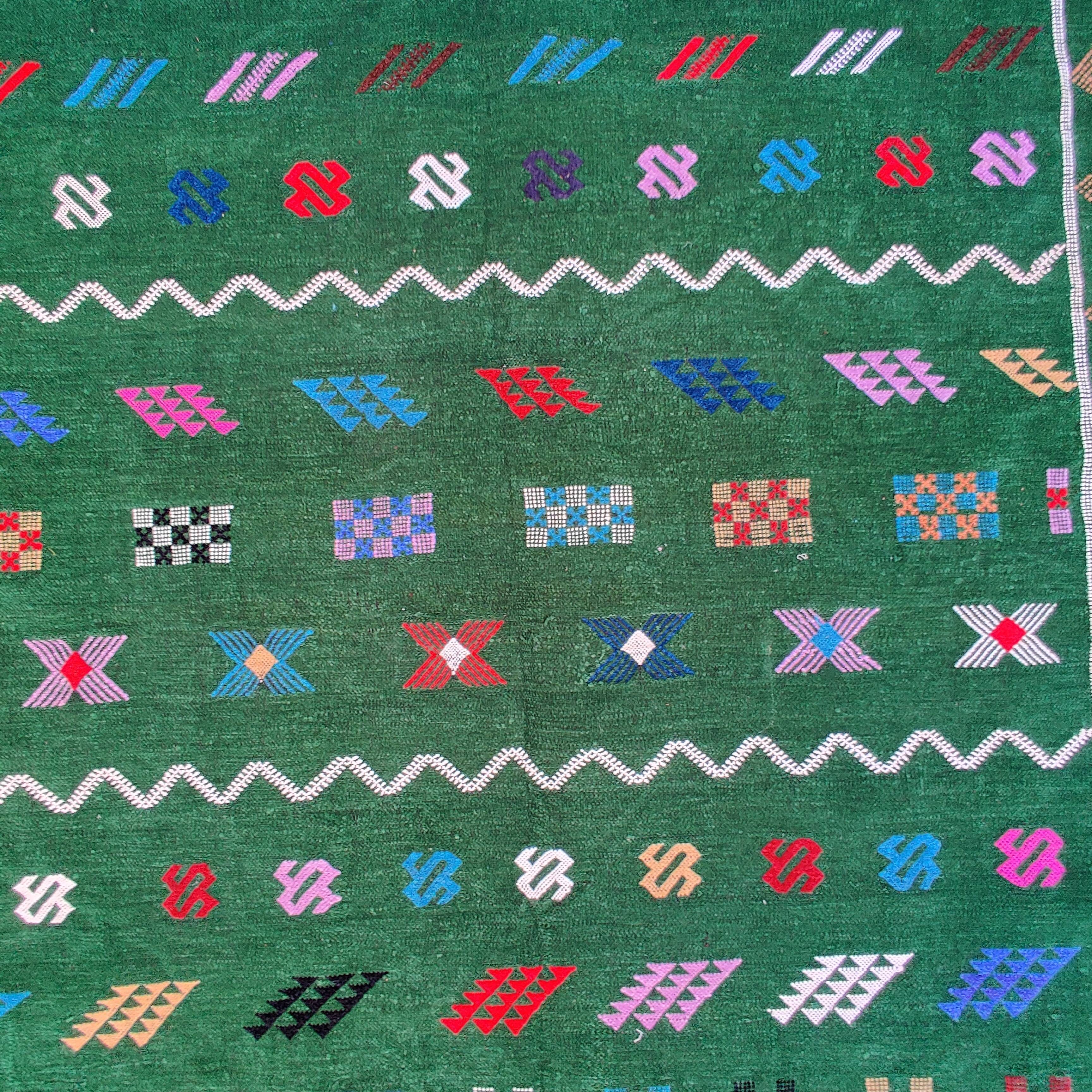 Tapis berbère marocain fait main vert ethnique 144x233 cm