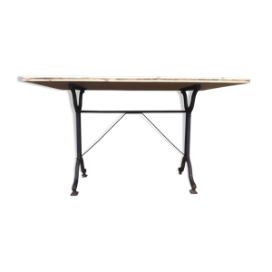 table bistrot dessus