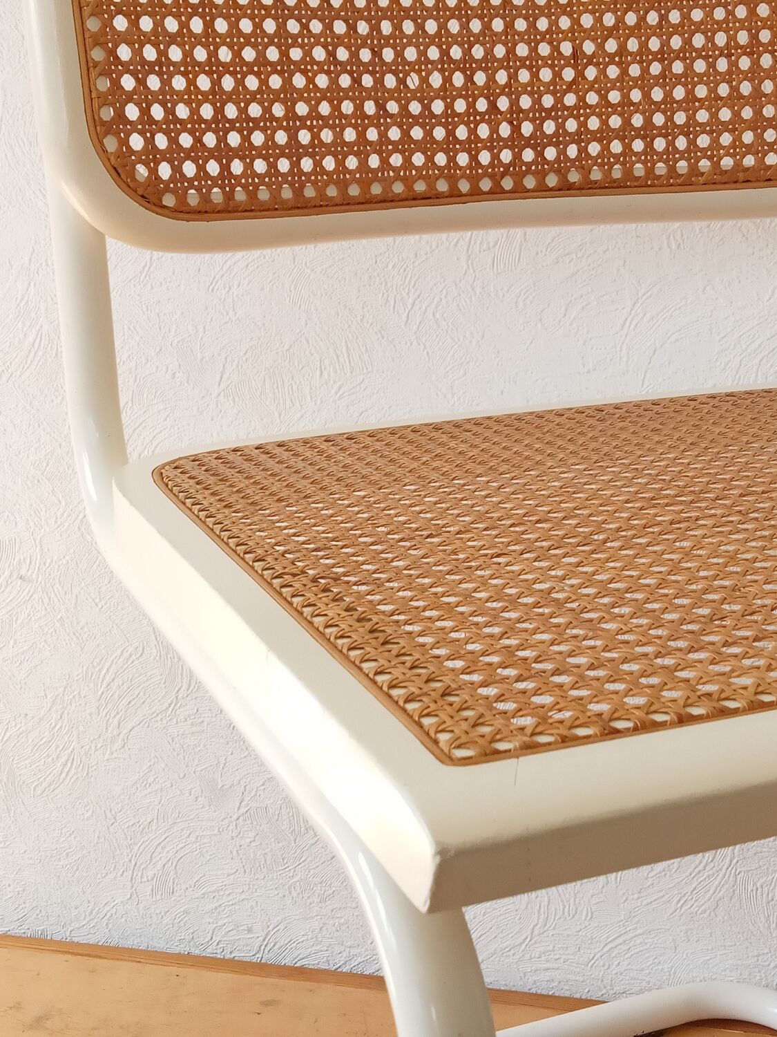 White B32 chair by Marcel Breuer