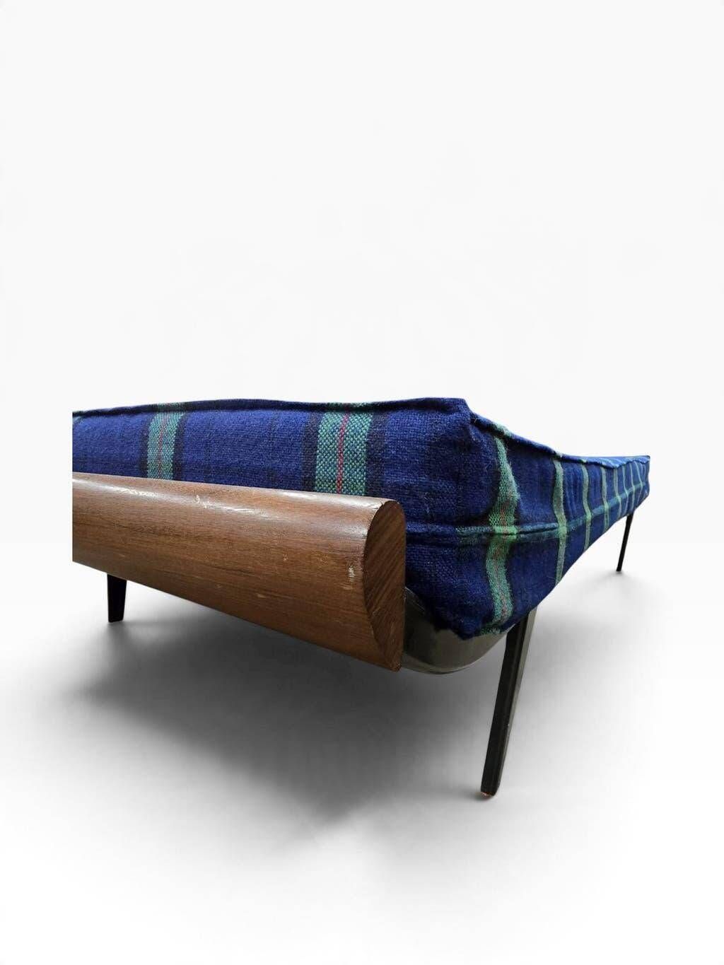 Vintage "Cleopatra" bench by Dick Cordemeijer for Aupin