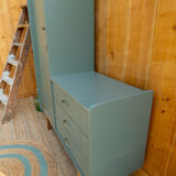 Asymmetrical cabinet