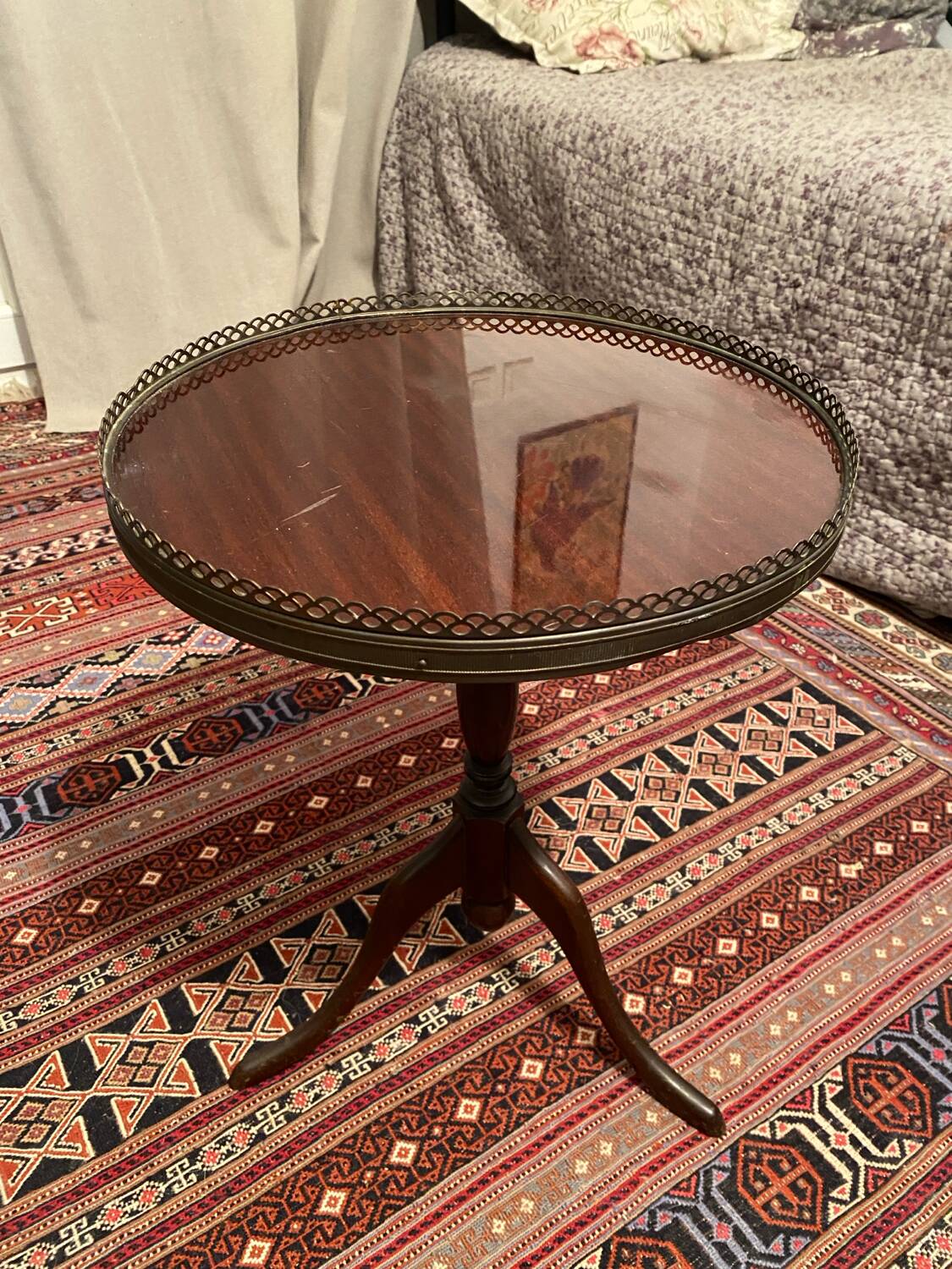 Small side table in Louis XVI style