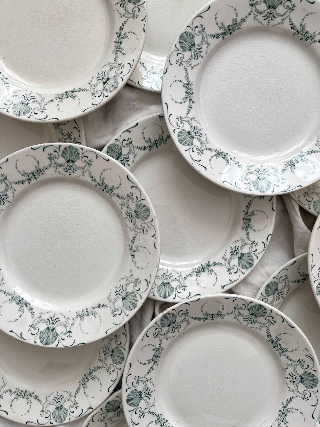 12 Lunéville "Garland" ironstone dessert plates