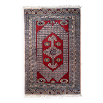 Tapis vintage fait main Boukhara ouzbek – 98 cm x 156 cm