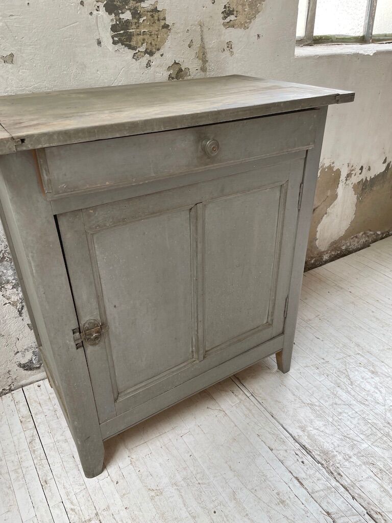 Confectioner furniture loom gray blue