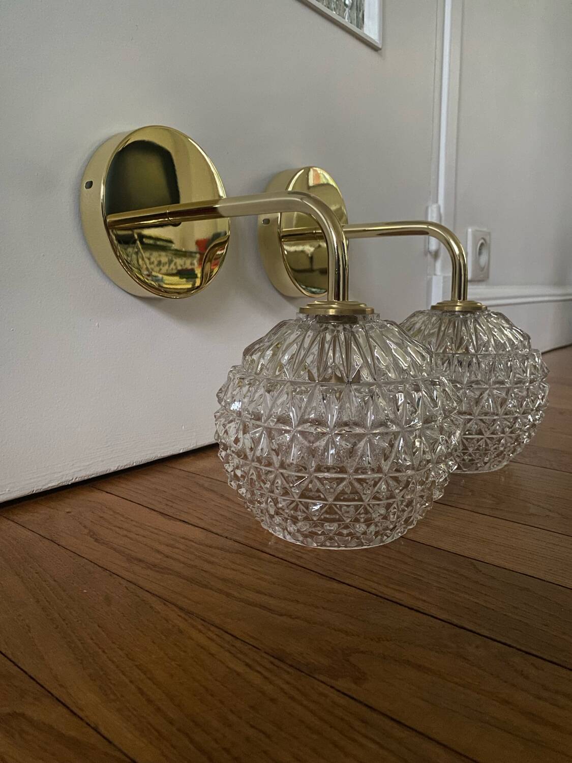 Pair of wall lights with vintage globes